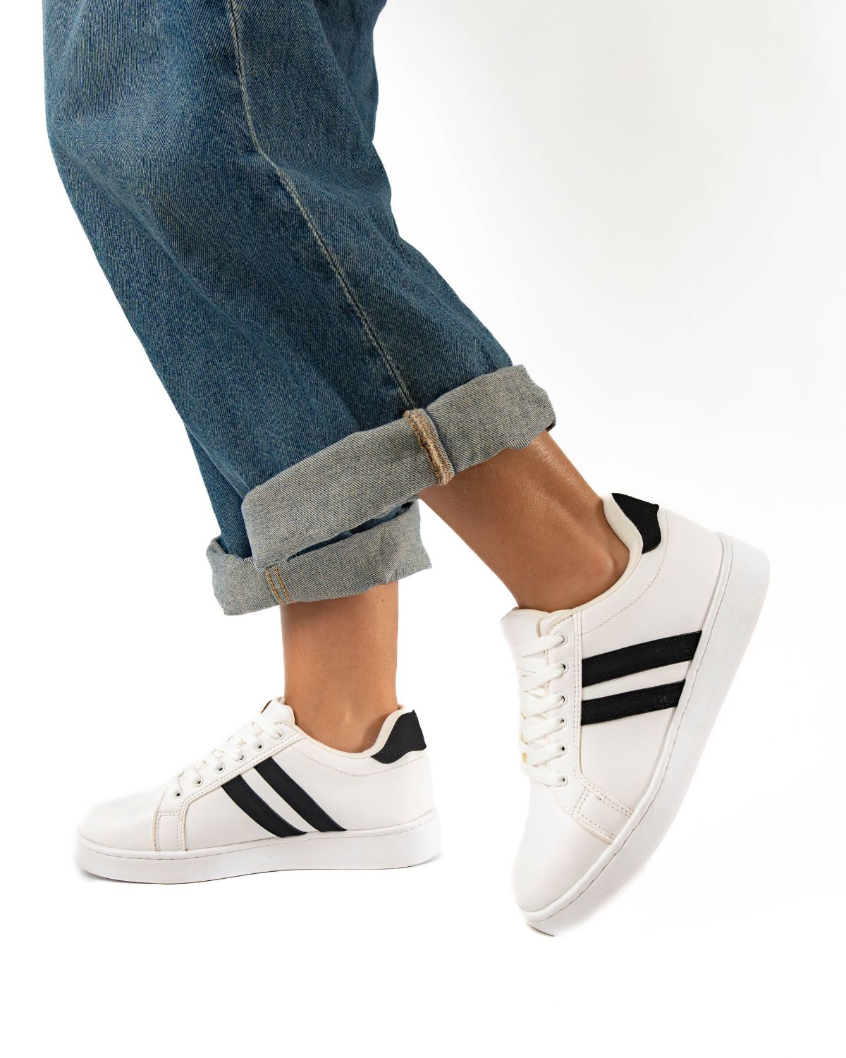 Zapatilla Mujer Lottie 630