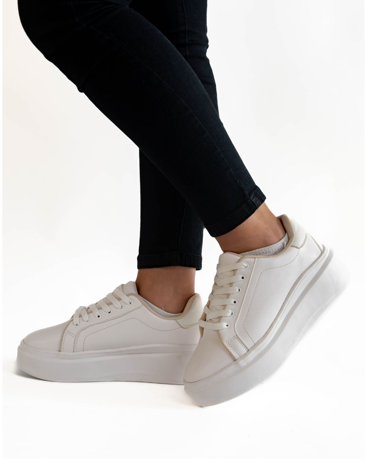 Zapatilla Mujer Lorena