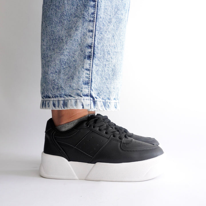 Zapatilla Mujer Bianca Black/White