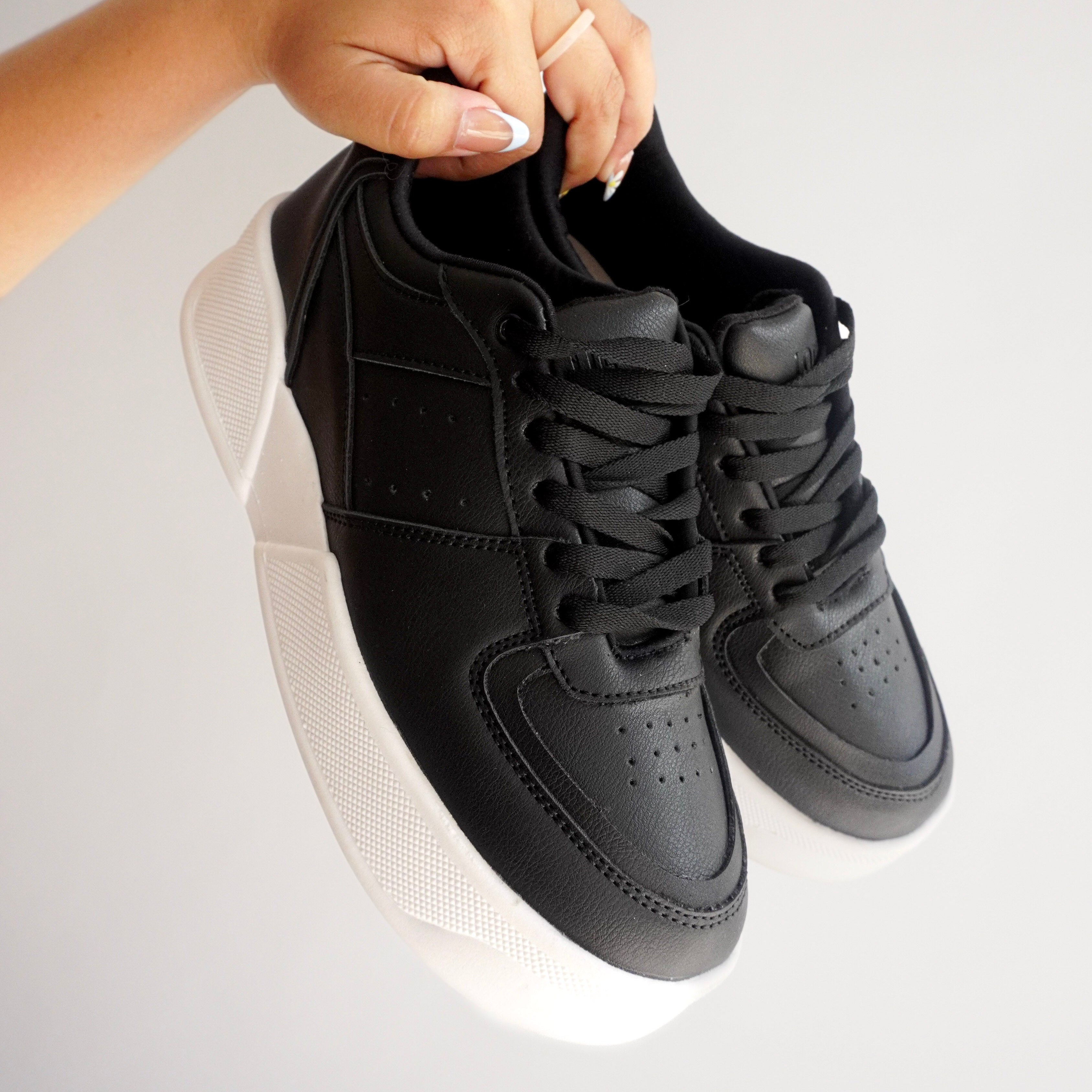 Zapatilla Mujer Bianca
