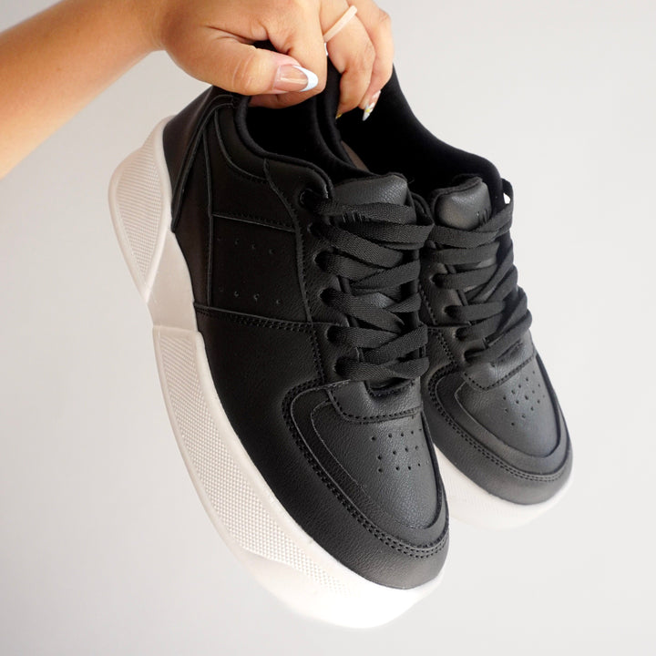 Zapatilla Mujer Bianca Black/White