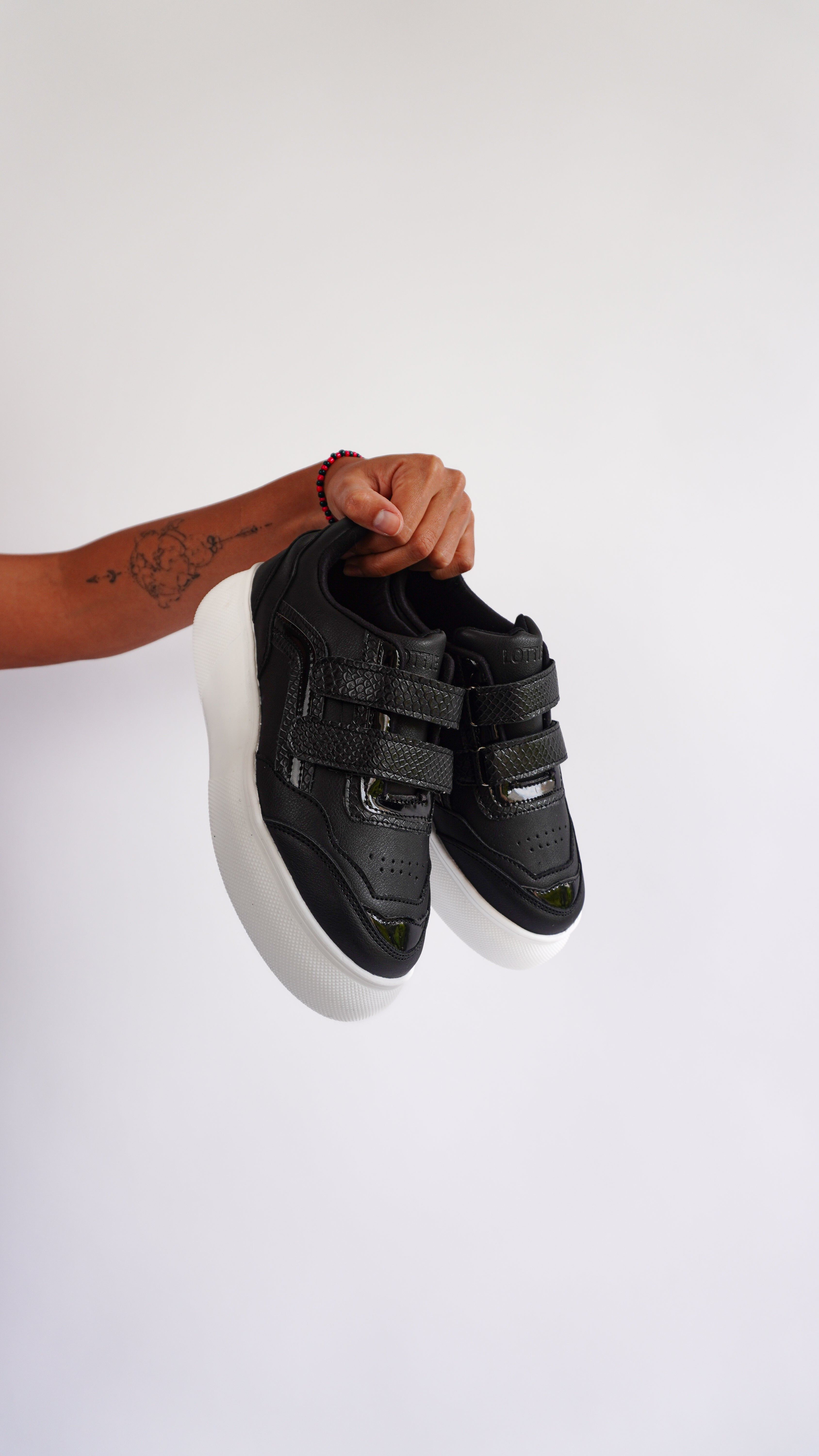 Zapatilla Mujer Camila