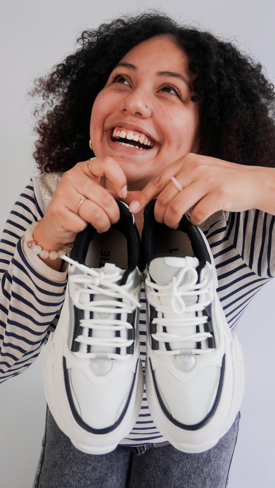 Zapatilla Mujer Fernanda Black & White
