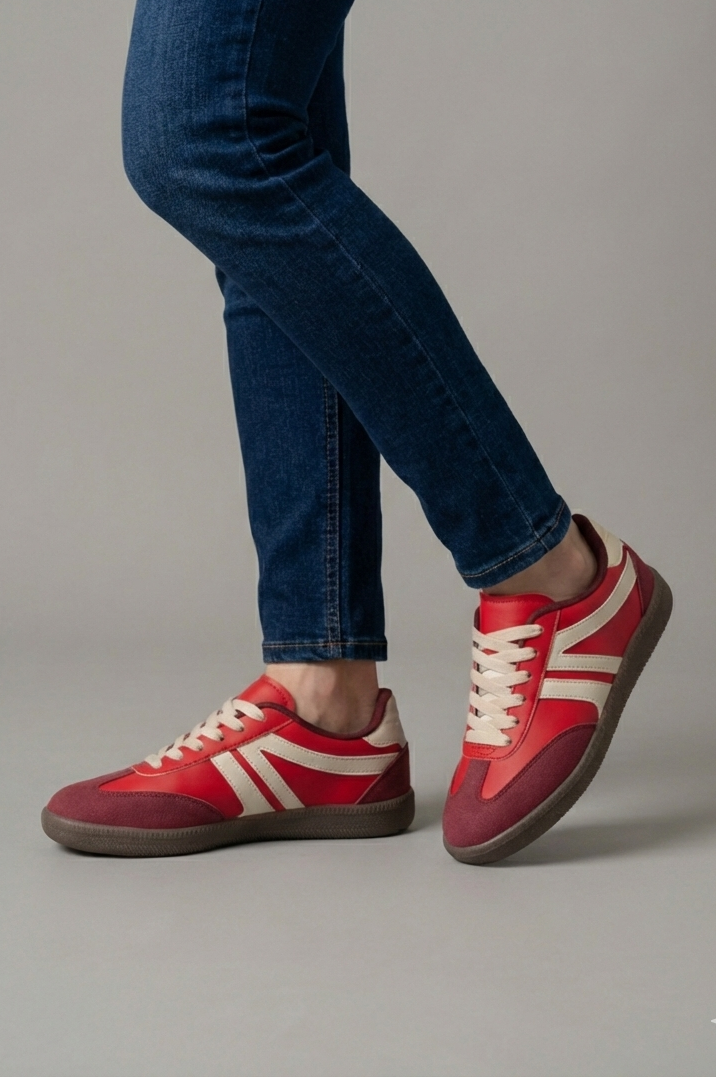 Zapatilla Mujer Lottie 670