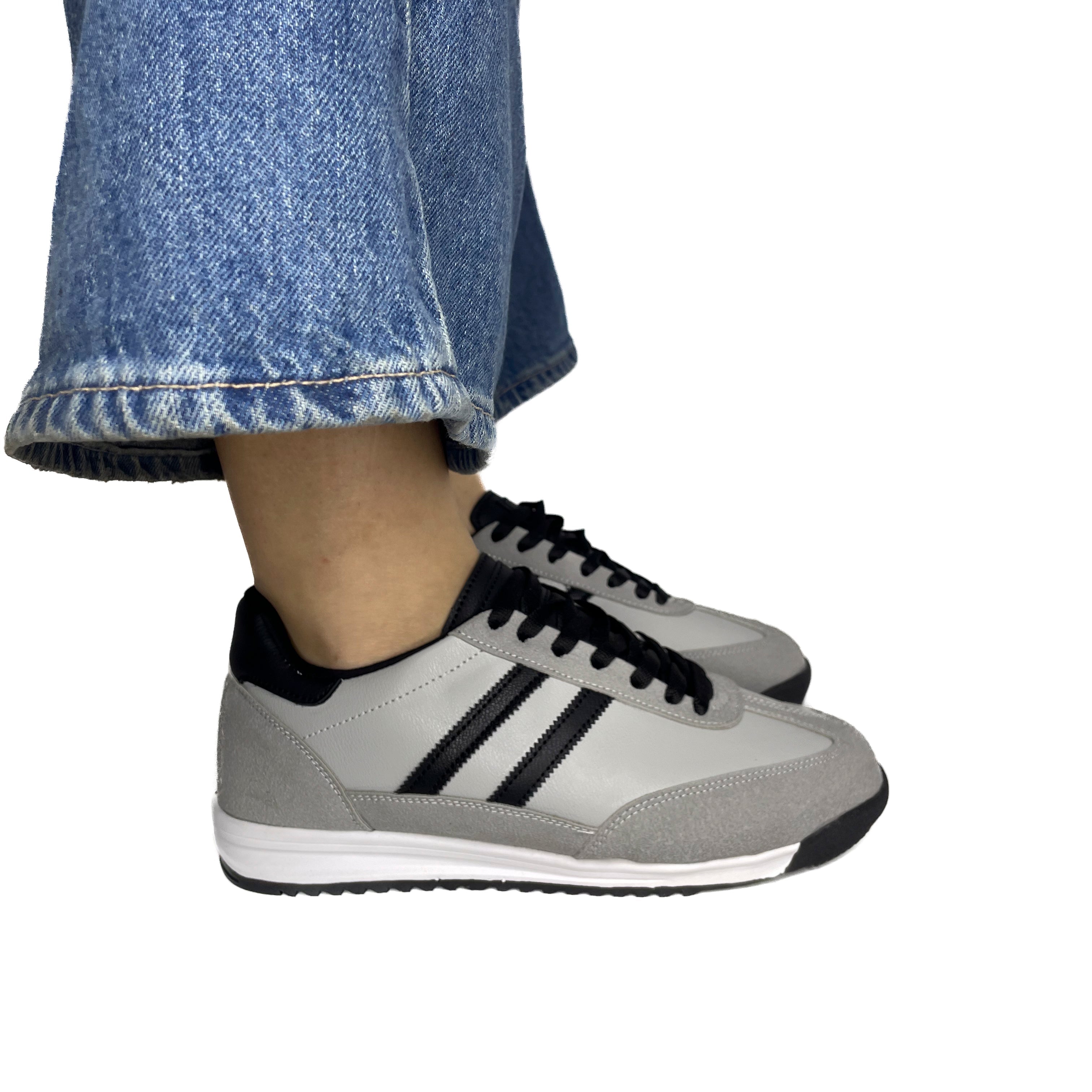 Zapatilla Mujer Lottie 720