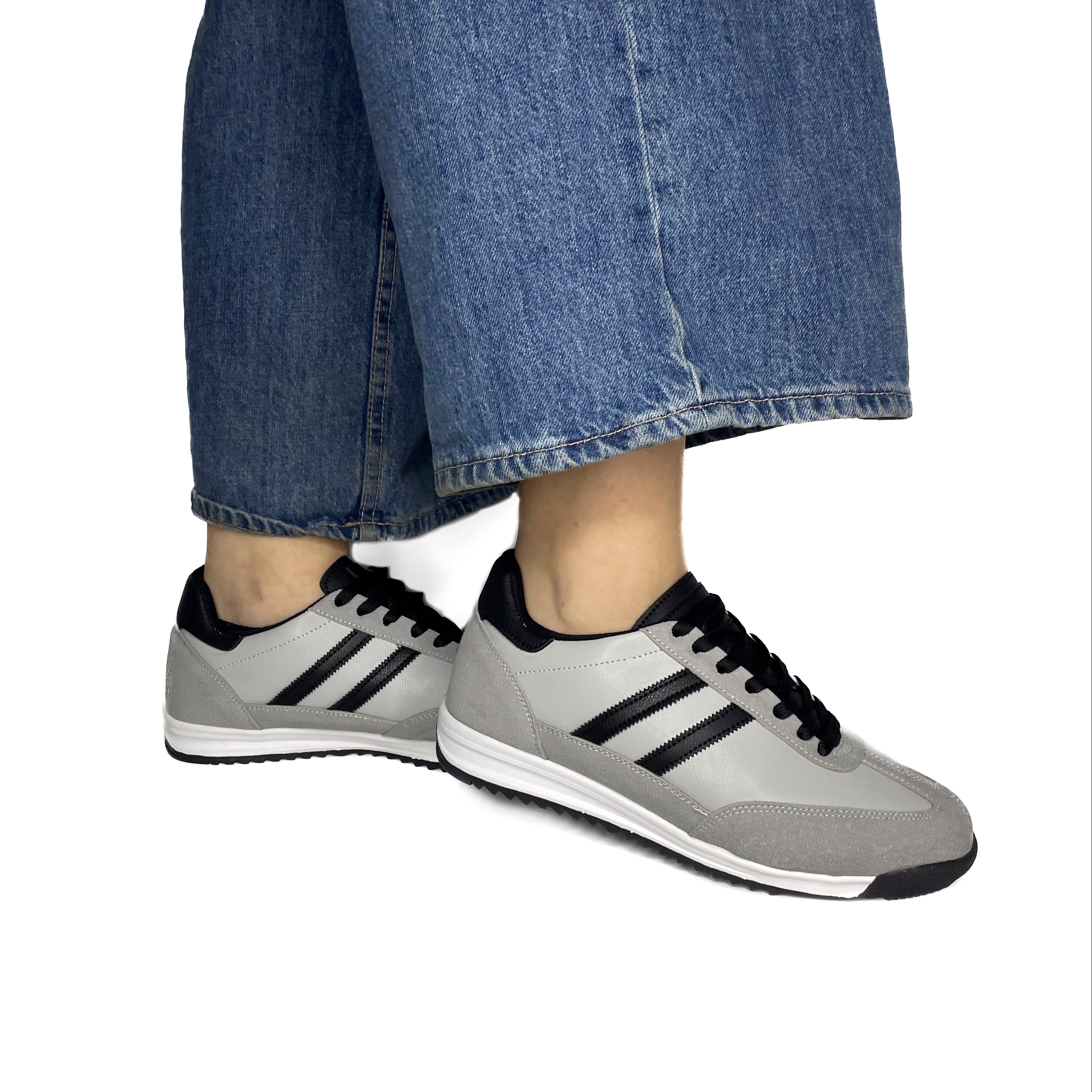 Zapatilla Mujer Lottie 720