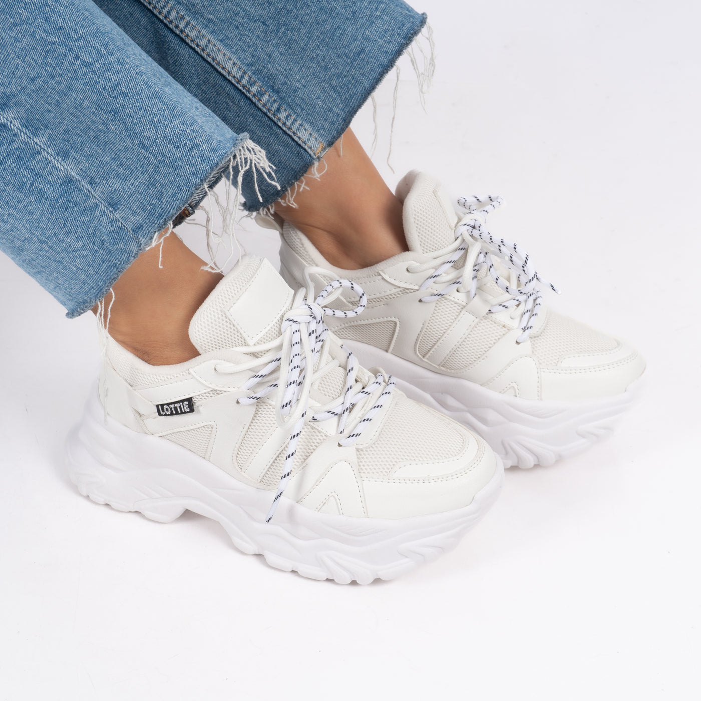 Zapatilla Mujer Volcano White