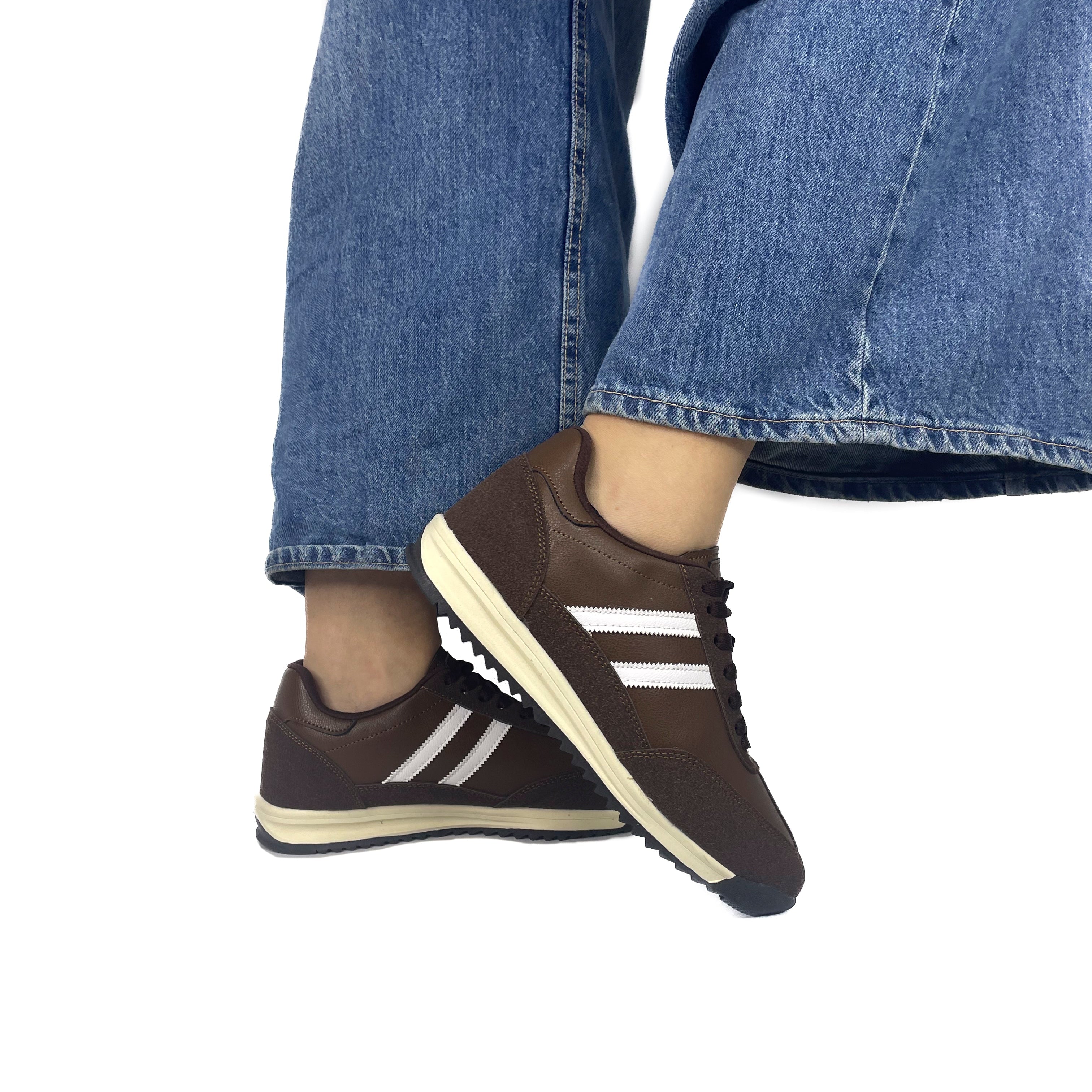 Zapatilla Mujer Lottie 720