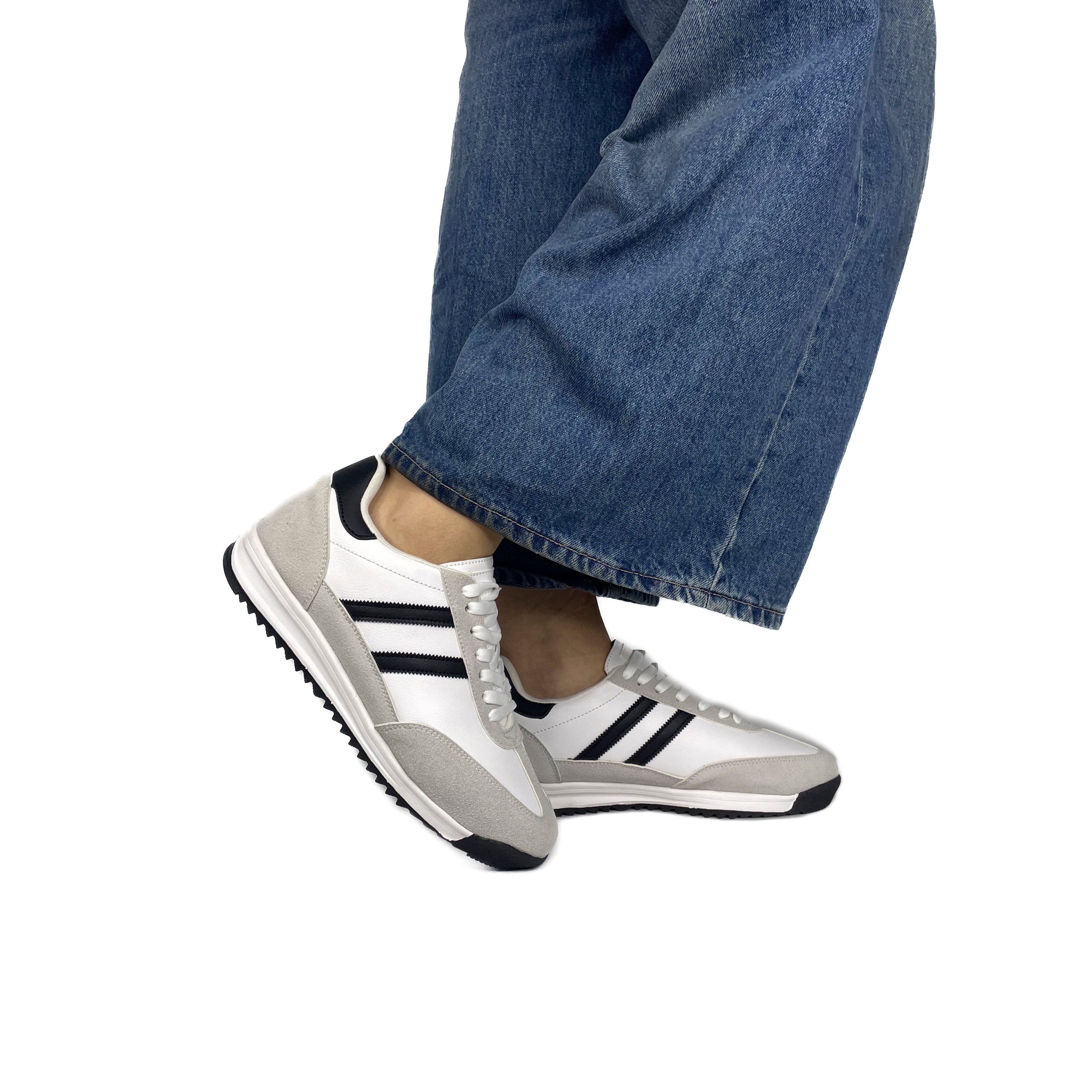 Zapatilla Mujer Lottie 720