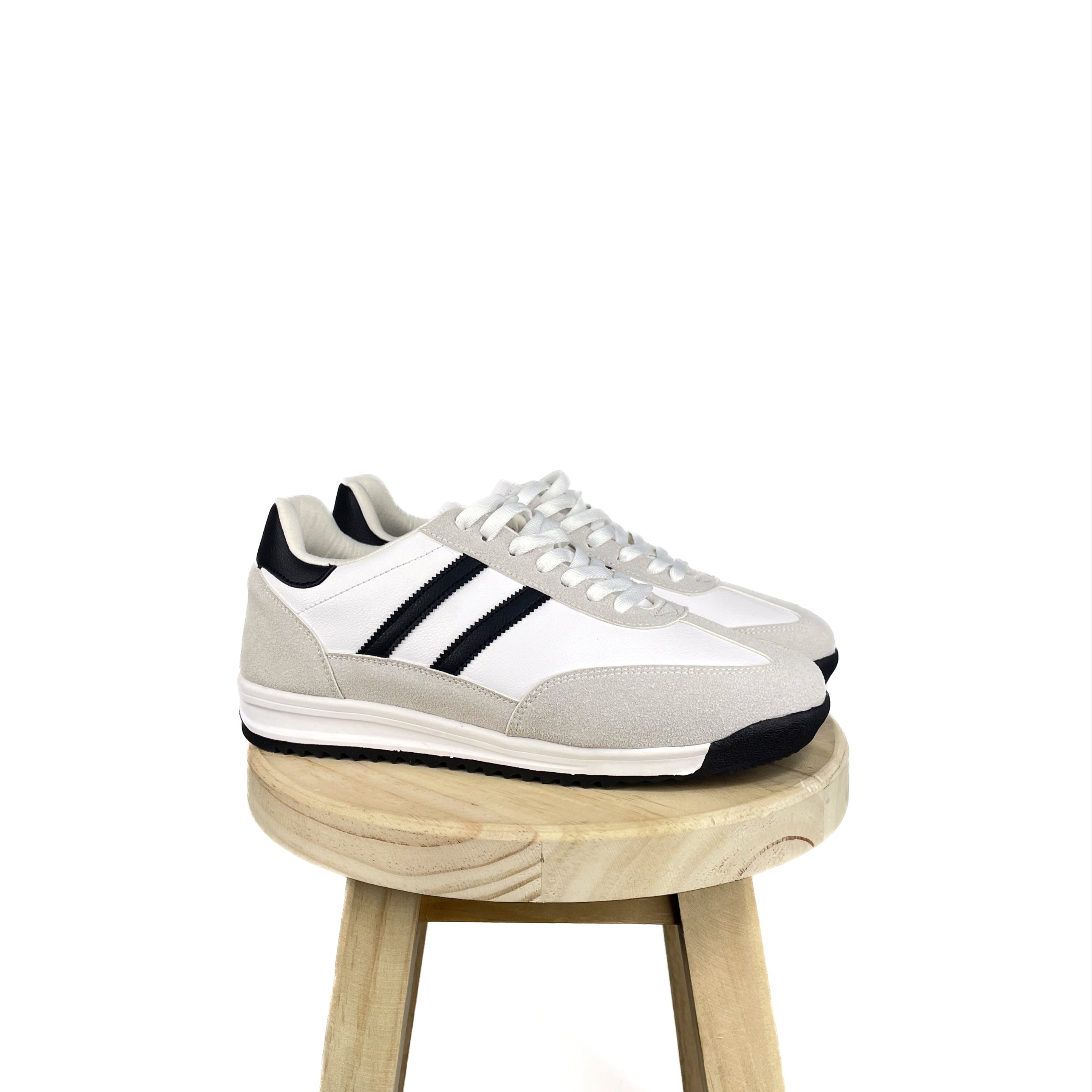 Zapatilla Mujer Lottie 720