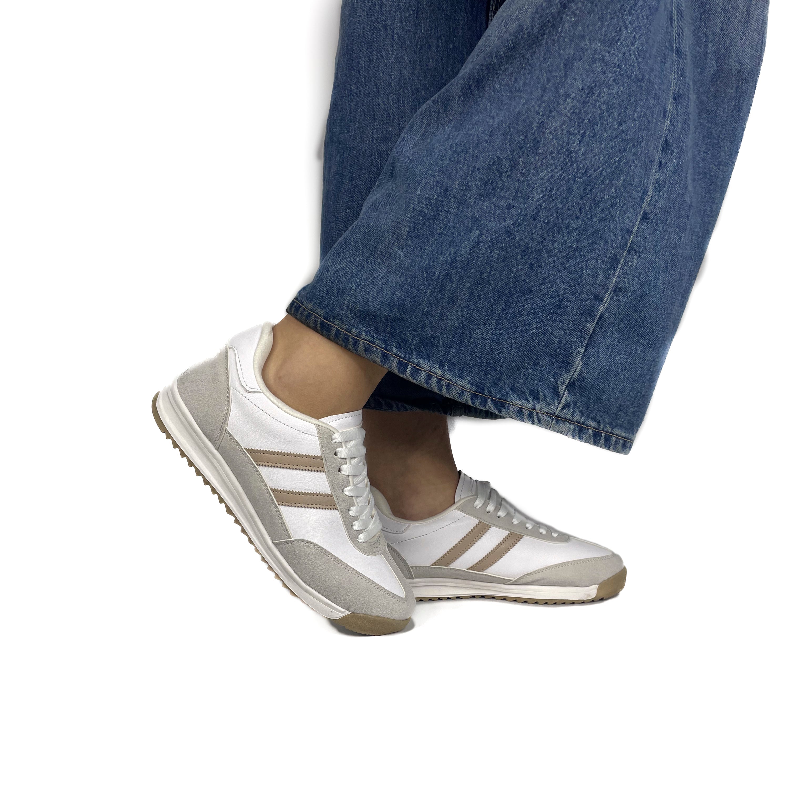 Zapatilla Mujer Lottie 720