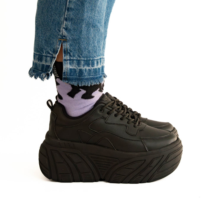 Zapatilla Mujer Julieta Black
