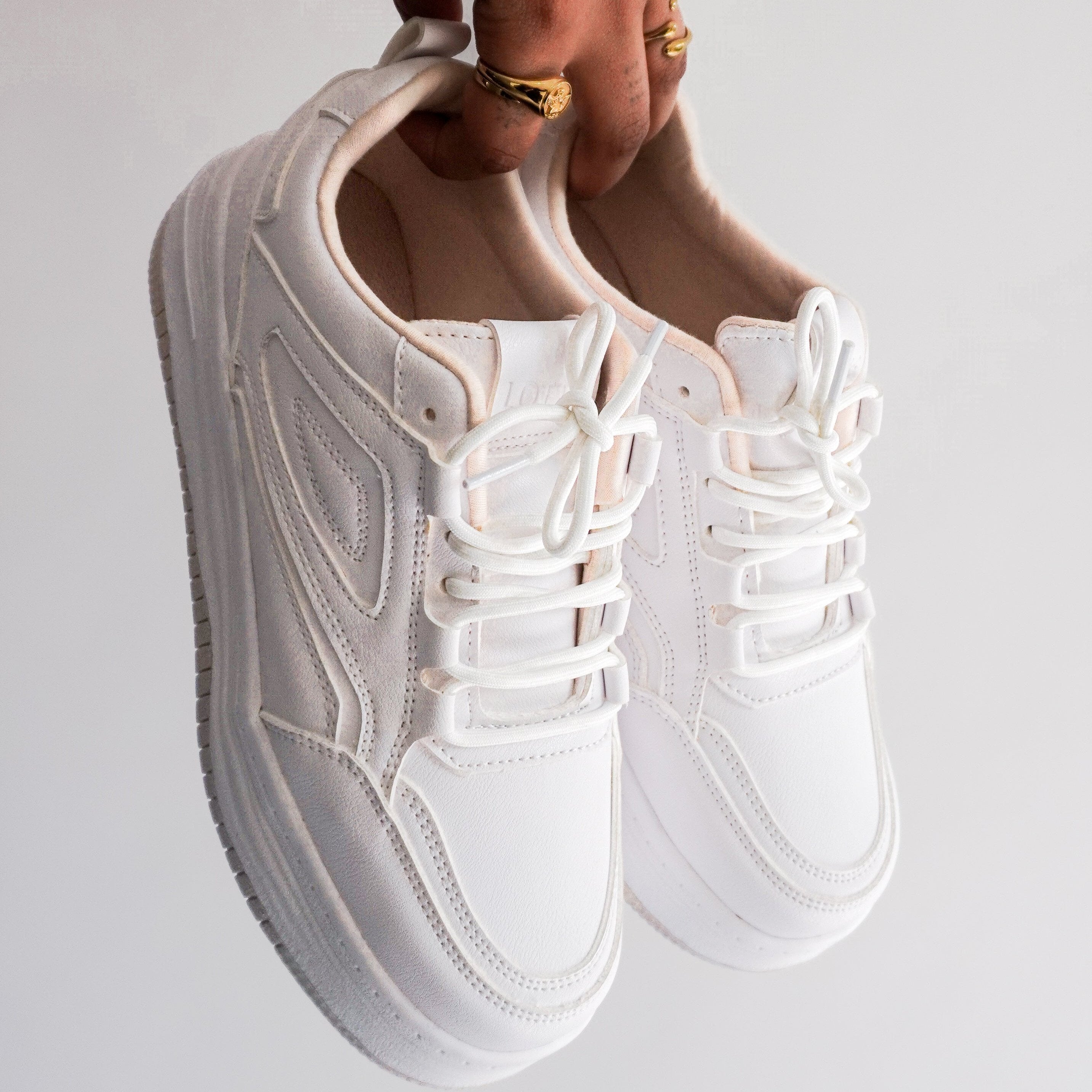 Zapatilla Mujer Laura