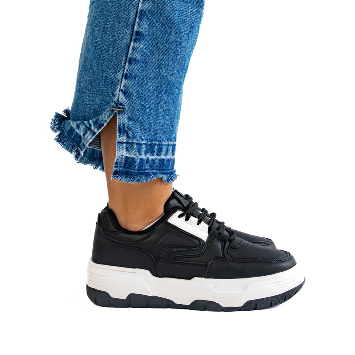 Zapatilla Mujer Luana Black