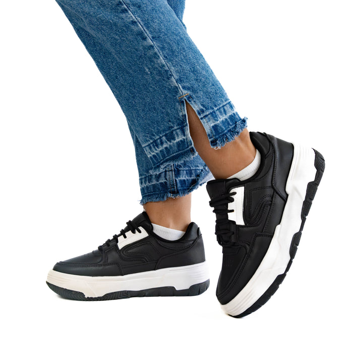 Zapatilla Mujer Luana Black