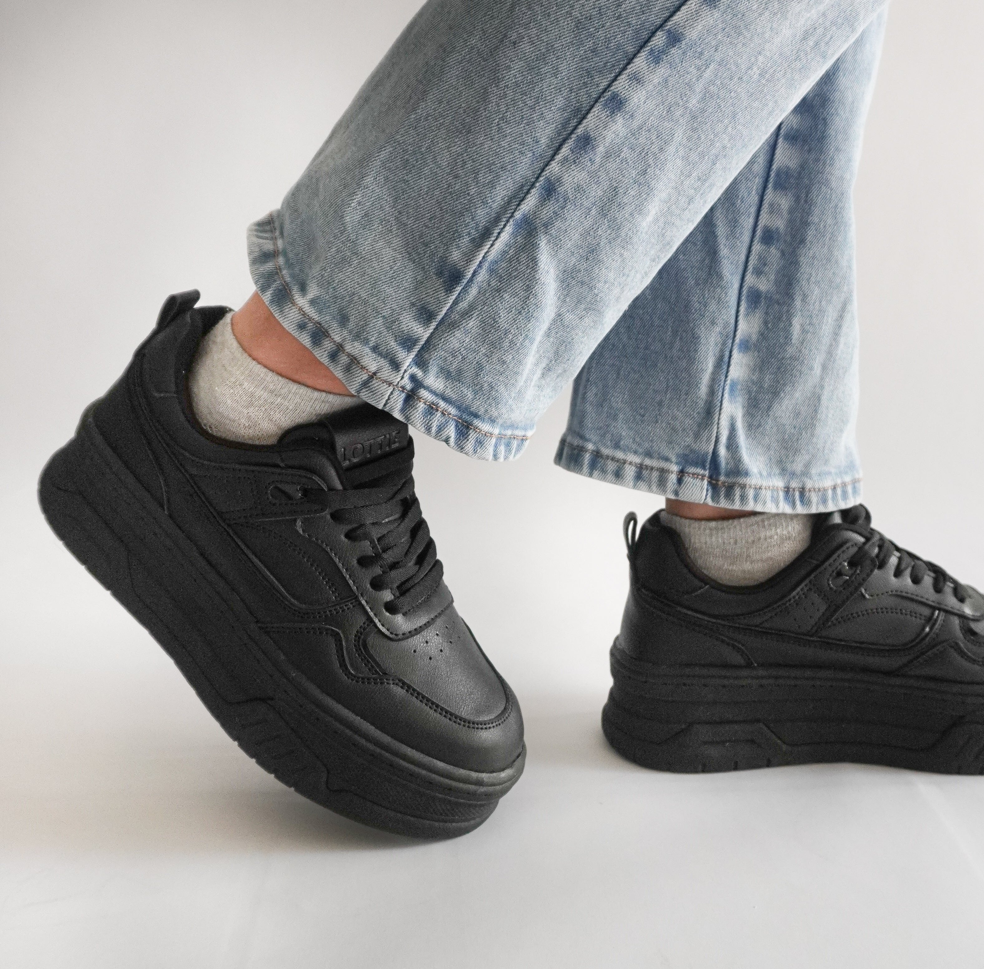 Zapatilla Mujer Lucia