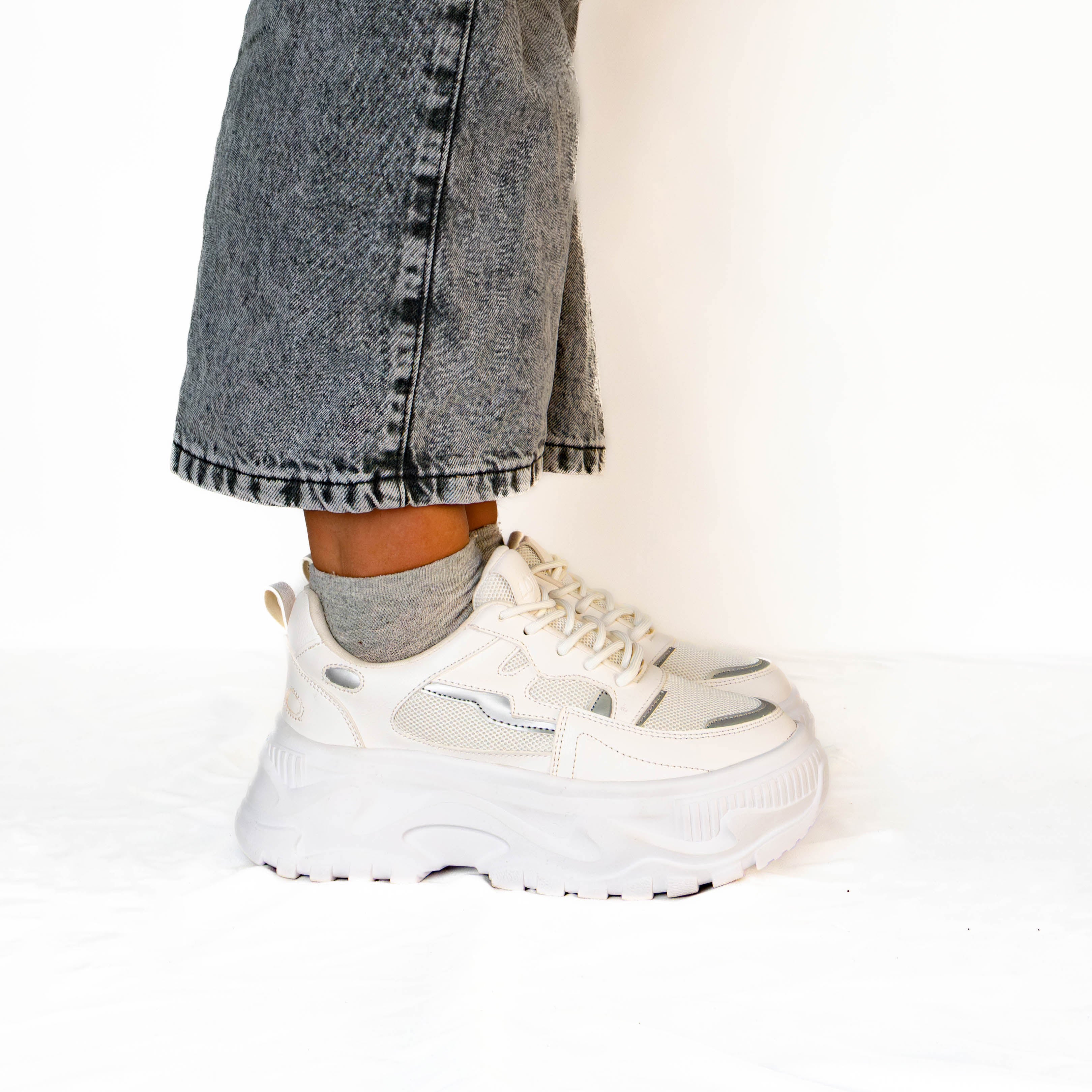 Zapatilla Mujer Mia White