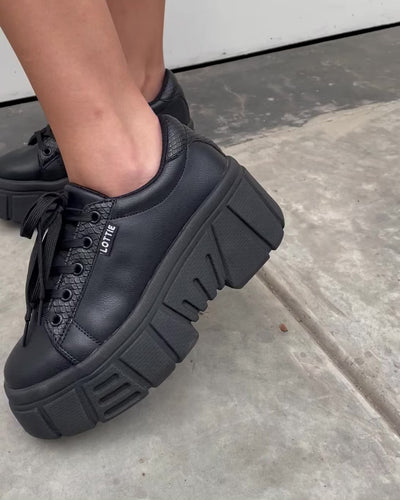Zapatilla mujer Maya Basic Negro