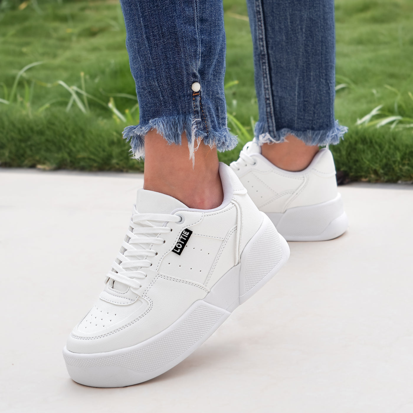 Zapatilla Mujer Bianca White