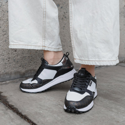 Zapatilla mujer Jacinta Negro