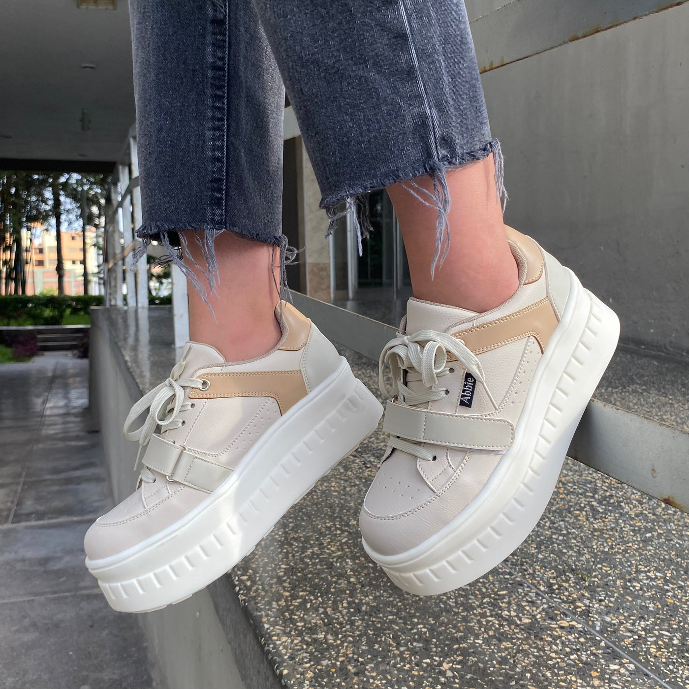 Zapatilla mujer Abbie Atenas Arena