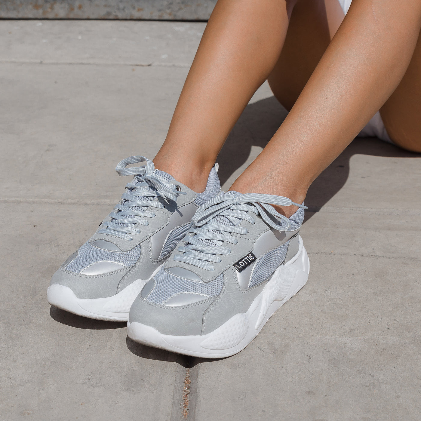 Zapatilla mujer Sofia Gris