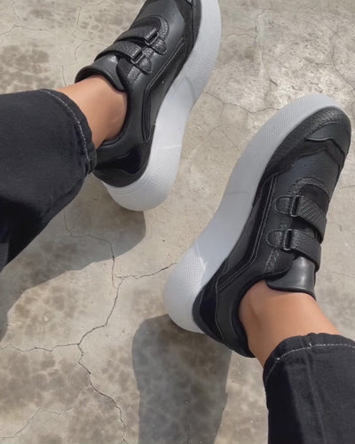 Zapatilla mujer Camila Black